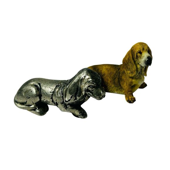 Basset Hound Dog Miniature Figurine Lot Of 2 Pewter and Resin 2" - Picture 1 of 8